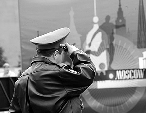 Уволены милиционеры, ездившие пьяными по Красной площади