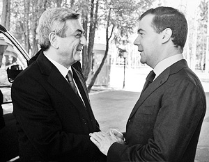 Серж Саргсян пообещал Дмитрию Медведеву обсуждать проблему Нагорного Карабаха