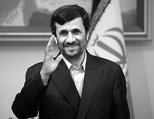 Ахмадинежад пока остается безусловным фаворитом предвыборной гонки