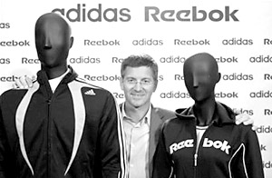 Председатель правления Adidas-Salomon Херберт Хайнер заявил о покупке Reebok 