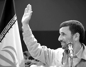 В актив Ахмадинежада можно записать запуск первого космического спутника и ежегодный рост ВВП на 8%