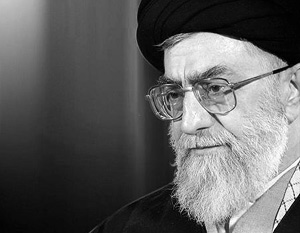 Али Хаменеи считает, что Иран идет третьим путем – между диктатурой и «бездуховной демократией»
