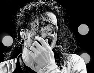 Майкл Джексон тайно записал до 200 новых песен