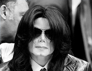 Полиция: Врач Майкла Джексона мог уничтожить улики о его убийстве