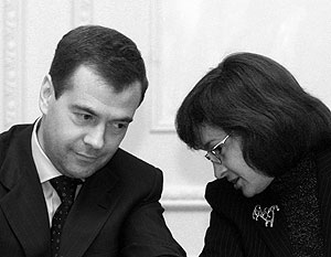 Медведеву постучали в блог