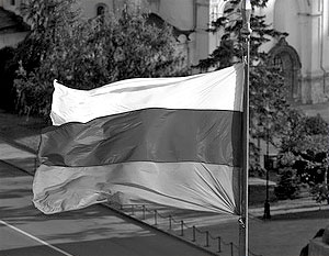 В Тбилиси осквернен символ России
