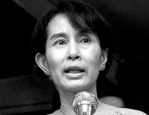 Почти 14 лет из последних 20-ти Аун Сан Су Чжи провела под арестом, в основном - в своем доме в Рангуне