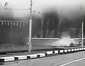 Аварию на Саяно-Шушенской ГЭС сняли на видео