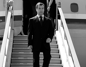 По пути в США, где он выступит на заседании Генассамблеи ООН и на заседании G20, Медведев заедет в Швейцарию
