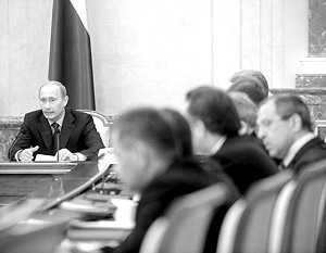 Путин против денежного голода