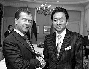 Президент России Дмитрий Медведев и премьер-министр Японии Юкио Хатояма в Нью-Йорке