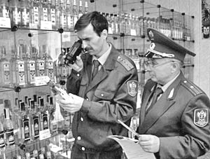 По мнению главы МВД, ограничение на торговлю спиртным в круглосуточных магазинах следует закрепить на законодательном уровне
