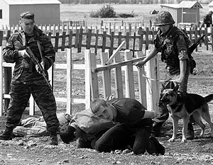 Антитеррористические учения СНГ регулярно проводятся с 2001 года, причем в 2003 году они прошли на Украине
