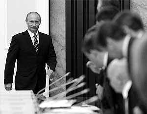 По мнению Путина, вопросы образования надо решать открыто