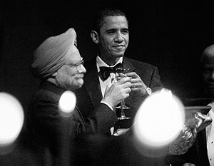Обама и премьер Индии выпили друг за друга