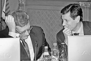 Министр финансов Алексей Кудрин и вице-премьер Александр Жуков