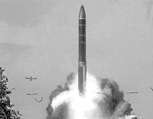 Двухступенчатая твердотопливная ракета РС-24 «Ярс»
