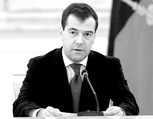 Дмитрий Медведев последний раз вернулся к теме прошлогодних региональных выборов