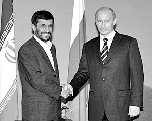 Президент Ирана Махмуд Ахмадинеджад и президент России Владимир Путин