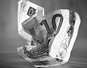 Курс евро впервые с декабря 2008 года опустился ниже 40 рублей