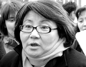 Главой временного правительства Киргизии стала Роза Отунбаева