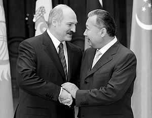 Свергнутый Курманбек Бакиев все-таки нашел убежище у Александра Лукашенко