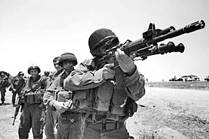 Израильская армия заняла север сектора Газа