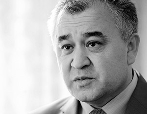 Заместитель временного премьера Омурбек Текебаев считает свою начальницу жертвой 