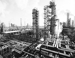 Омский НПЗ − второй в стране по количеству и первый по качеству переработки нефти