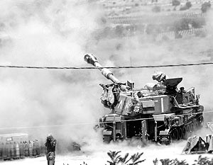 Израиль начал крупномасштабное наступление в южном Ливане с участием самолетов, танков и катеров