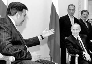 Президент Грузии Михаил Саакашвили и российский лидер Владимир Путин