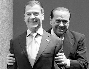 Президент России Дмитрий Медведев и премьер-министр Италии Сильвио Берлускони поговорили о «Сколково» и отмене виз между Россией и ЕС