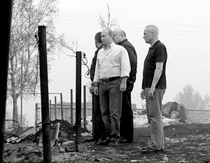 Путин побывал в сгоревшем селе Верхняя Верея 