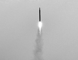СМИ: Иран провел испытания новой ракеты класса «земля-земля»