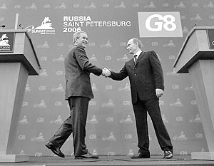 Президенты США и России - Джордж Буш и Владимир Путин