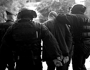 Группа чеченцев избила сделавшего им замечание полицейского в Ницце