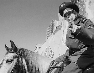 Московская ГАИ перекрасит лошадей в зебр