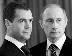 Рейтинги Дмитрия Медведева и Владимира Путина растут
