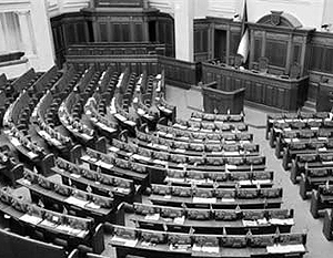Оппозиция в Верховной раде не угрожает политическим планам Виктора Януковича