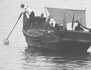 В понедельник Япония отпустила 14 из 15 арестованных китайских рыбаков 