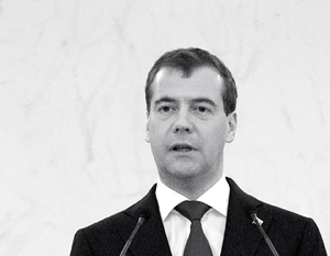 Медведев: России нужно значительно меньше вузов