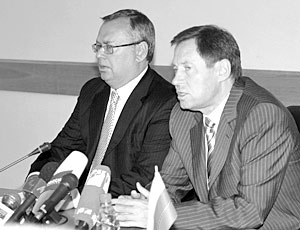 Председатель правления Внешторгбанка Андрей Костин и министр регионального развития Владимир Яковлев