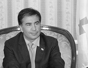 Саакашвили повредил голову в Кишиневе