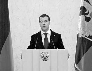 Медведев: Или договоримся с НАТО по ПРО, или начнется гонка вооружений