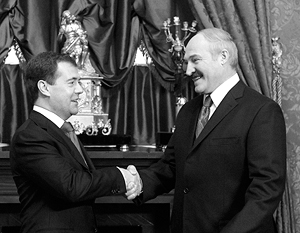 Лукашенко сообщил о примирении с Медведевым