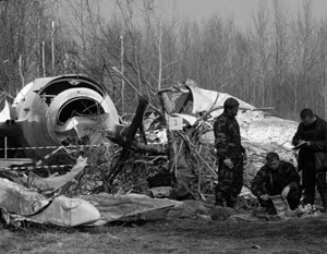 В 10.41 10 апреля 2010 года самолет Леха Качиньского уже не отвечал на запросы