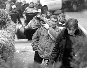 Беженцев насильно выселили из домов посреди зимы
