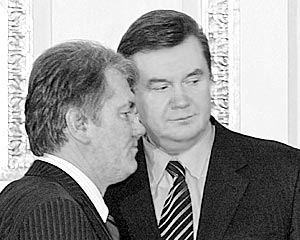Президент Украины Виктор Ющенко и лидер Партии регионов Виктор Янукович 