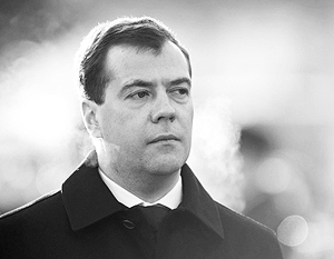 Медведев неожиданно прибыл с инспекцией во Внуково-1