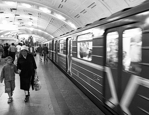 Пенсионерку в московском метро ранило шальной пулей из травматики 